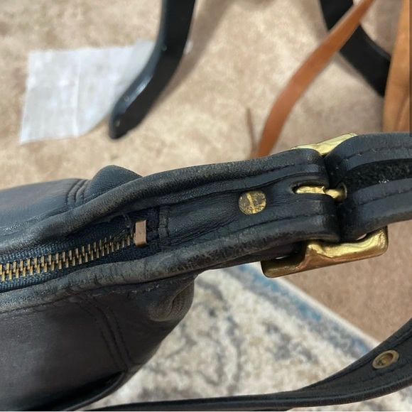 Vintage Black Coach Slim Duffle Sac - Picture 10 of 11